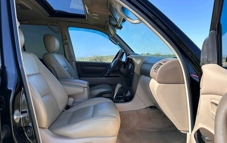 Toyota Land Cruiser 100 рестайлинг 2, 2002 год, 1 700 000 рублей, 14 фотография