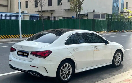 Mercedes-Benz A-Класс, 2021 год, 1 700 000 рублей, 9 фотография