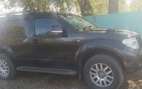 Nissan Pathfinder, 2007 год, 1 050 000 рублей, 1 фотография
