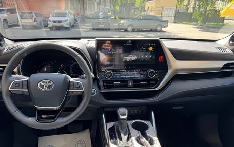 Toyota Highlander, 2025 год, 5 370 000 рублей, 15 фотография