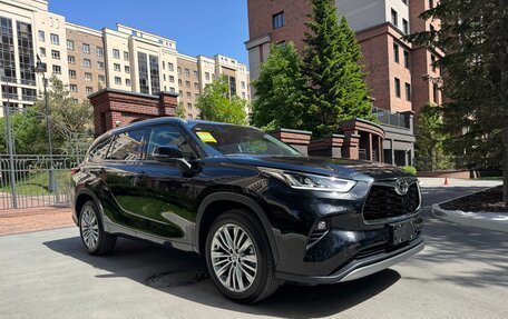 Toyota Highlander, 2025 год, 5 390 000 рублей, 8 фотография