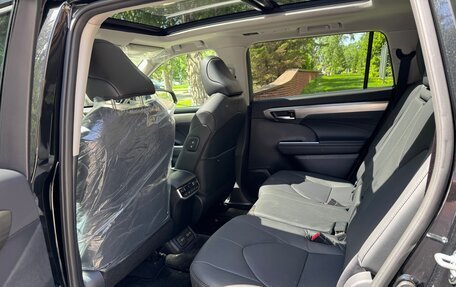 Toyota Highlander, 2025 год, 5 390 000 рублей, 13 фотография