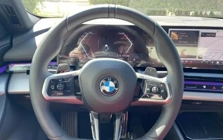 BMW 5 серия, 2025 год, 10 390 000 рублей, 10 фотография