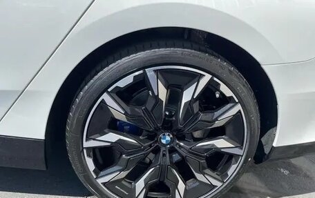 BMW 5 серия, 2025 год, 10 390 000 рублей, 22 фотография