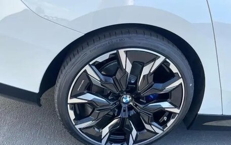 BMW 5 серия, 2025 год, 10 390 000 рублей, 23 фотография
