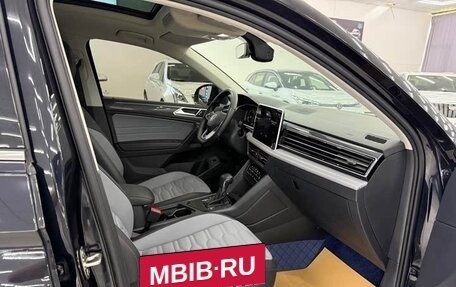 Volkswagen Tiguan II, 2022 год, 2 518 000 рублей, 8 фотография