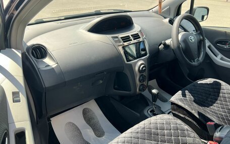 Toyota Vitz, 2010 год, 649 999 рублей, 12 фотография