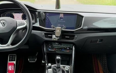 Volkswagen Tiguan II, 2020 год, 2 100 900 рублей, 10 фотография