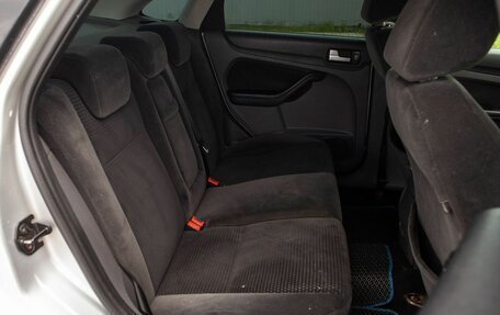 Ford Focus II рестайлинг, 2005 год, 410 000 рублей, 32 фотография