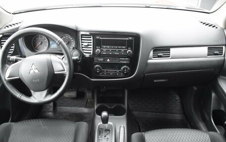 Mitsubishi Outlander III рестайлинг 3, 2012 год, 1 125 000 рублей, 11 фотография