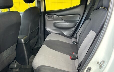 Mitsubishi L200 IV рестайлинг, 2017 год, 1 879 000 рублей, 14 фотография