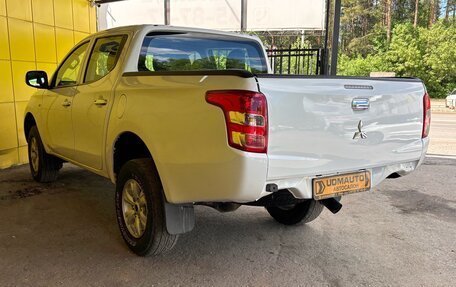 Mitsubishi L200 IV рестайлинг, 2017 год, 1 879 000 рублей, 9 фотография