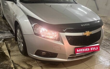 Chevrolet Cruze II, 2010 год, 620 000 рублей, 9 фотография