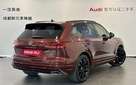Volkswagen Touareg III, 2022 год, 5 600 000 рублей, 2 фотография