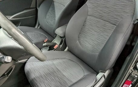 Hyundai Solaris II рестайлинг, 2015 год, 1 090 000 рублей, 14 фотография