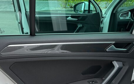 Volkswagen Tiguan II, 2017 год, 2 800 000 рублей, 6 фотография