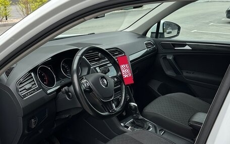 Volkswagen Tiguan II, 2017 год, 2 800 000 рублей, 16 фотография