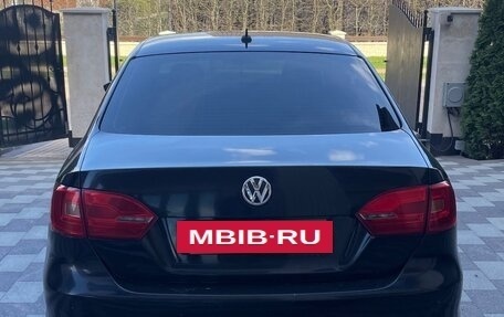 Volkswagen Jetta VI, 2014 год, 745 000 рублей, 3 фотография