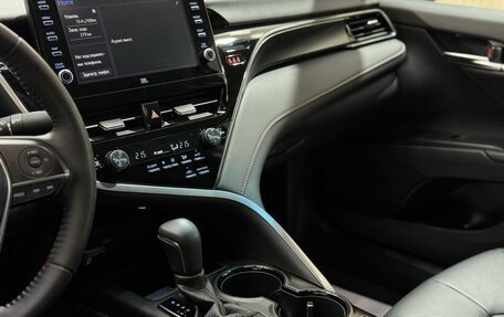 Toyota Camry, 2021 год, 3 950 000 рублей, 20 фотография