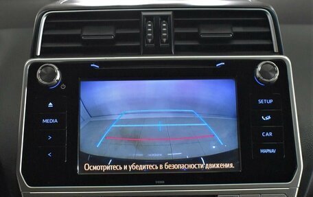 Toyota Land Cruiser Prado 150 рестайлинг 2, 2019 год, 5 400 000 рублей, 16 фотография