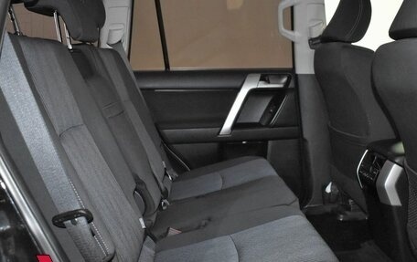 Toyota Land Cruiser Prado 150 рестайлинг 2, 2019 год, 5 400 000 рублей, 20 фотография