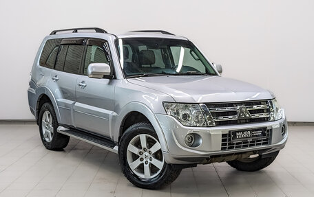 Mitsubishi Pajero IV, 2011 год, 2 100 000 рублей, 3 фотография