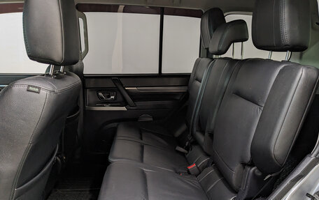 Mitsubishi Pajero IV, 2011 год, 2 100 000 рублей, 17 фотография