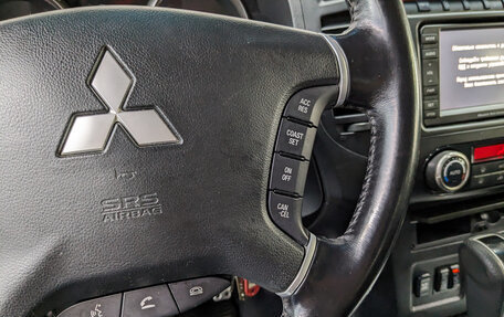 Mitsubishi Pajero IV, 2011 год, 2 100 000 рублей, 23 фотография