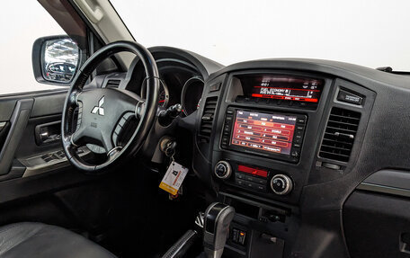 Mitsubishi Pajero IV, 2011 год, 2 100 000 рублей, 27 фотография
