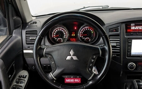 Mitsubishi Pajero IV, 2011 год, 2 100 000 рублей, 20 фотография