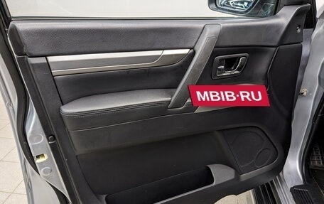 Mitsubishi Pajero IV, 2011 год, 2 100 000 рублей, 18 фотография