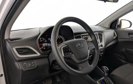 Hyundai Solaris II рестайлинг, 2022 год, 1 790 000 рублей, 16 фотография