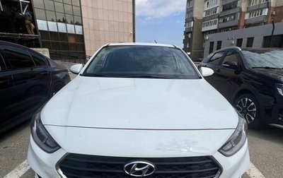 Hyundai Solaris II рестайлинг, 2017 год, 1 480 000 рублей, 1 фотография