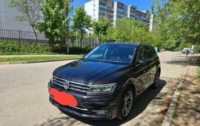 Volkswagen Tiguan II, 2017 год, 2 800 000 рублей, 1 фотография