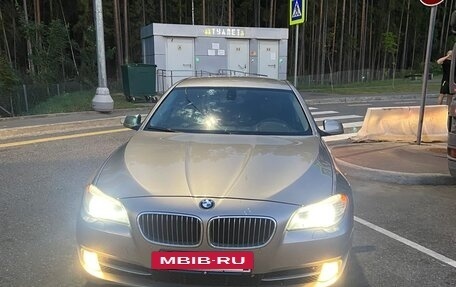 BMW 5 серия, 2012 год, 1 600 000 рублей, 2 фотография
