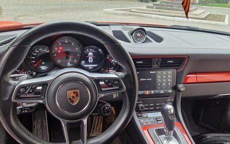 Porsche 911, 2016 год, 10 500 000 рублей, 24 фотография