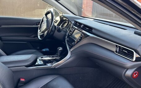 Toyota Camry, 2020 год, 3 100 000 рублей, 4 фотография