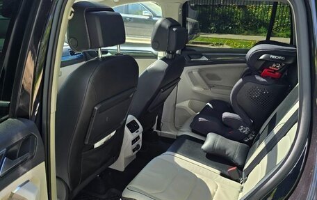 Volkswagen Tiguan II, 2017 год, 2 800 000 рублей, 7 фотография