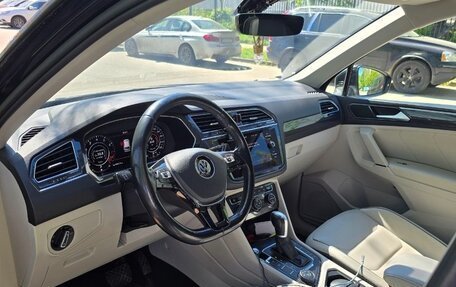 Volkswagen Tiguan II, 2017 год, 2 800 000 рублей, 11 фотография
