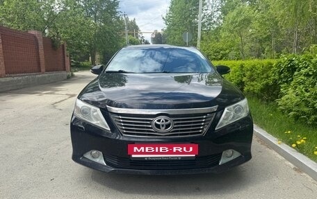 Toyota Camry, 2012 год, 1 480 000 рублей, 2 фотография