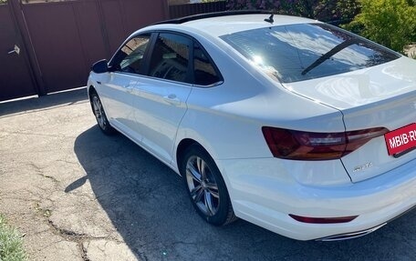 Volkswagen Jetta VII, 2018 год, 1 850 000 рублей, 2 фотография