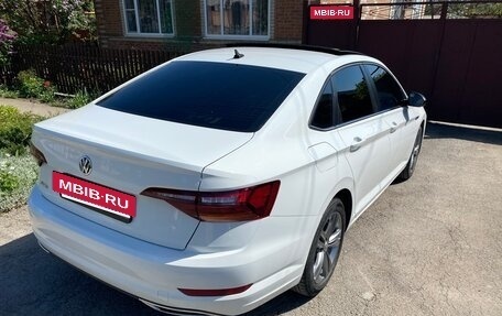 Volkswagen Jetta VII, 2018 год, 1 850 000 рублей, 4 фотография