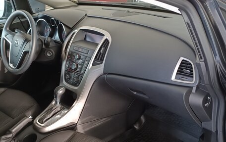 Opel Astra J, 2013 год, 1 050 000 рублей, 5 фотография