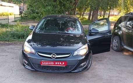 Opel Astra J, 2013 год, 1 050 000 рублей, 2 фотография