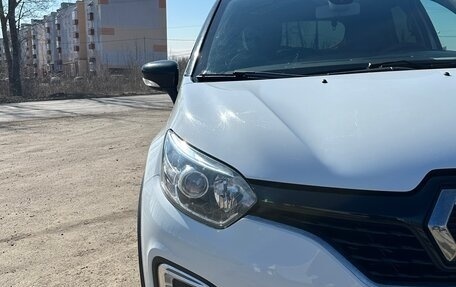 Renault Kaptur I рестайлинг, 2017 год, 1 350 000 рублей, 2 фотография