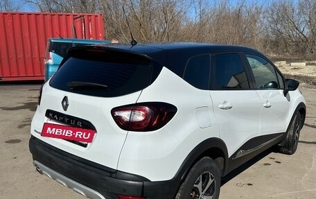 Renault Kaptur I рестайлинг, 2017 год, 1 350 000 рублей, 5 фотография