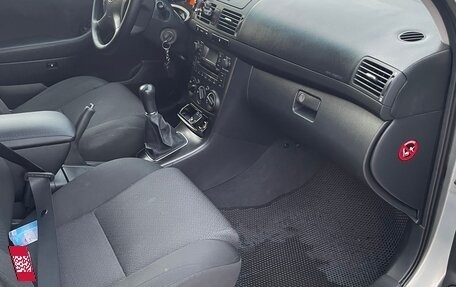 Toyota Avensis III рестайлинг, 2007 год, 750 000 рублей, 7 фотография
