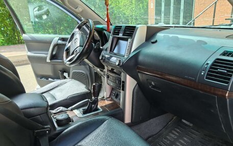 Toyota Land Cruiser Prado 150 рестайлинг 2, 2013 год, 3 200 000 рублей, 5 фотография