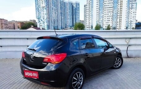 Opel Astra J, 2011 год, 780 000 рублей, 2 фотография