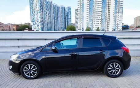 Opel Astra J, 2011 год, 780 000 рублей, 5 фотография